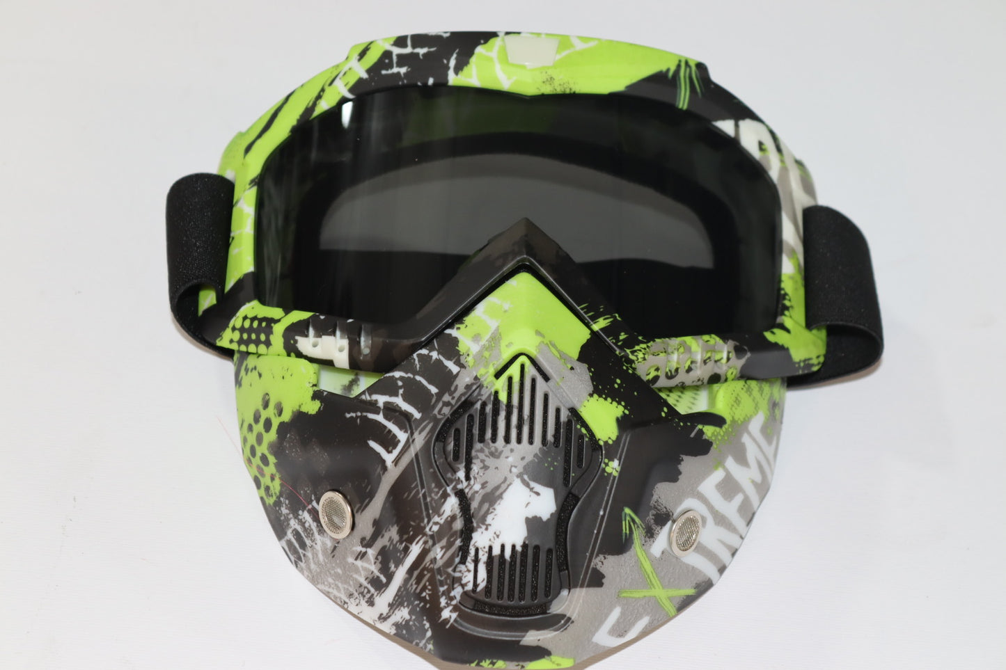 MASK WEJ 7IMEYE MLAWAN-ماسك للوجه حماية