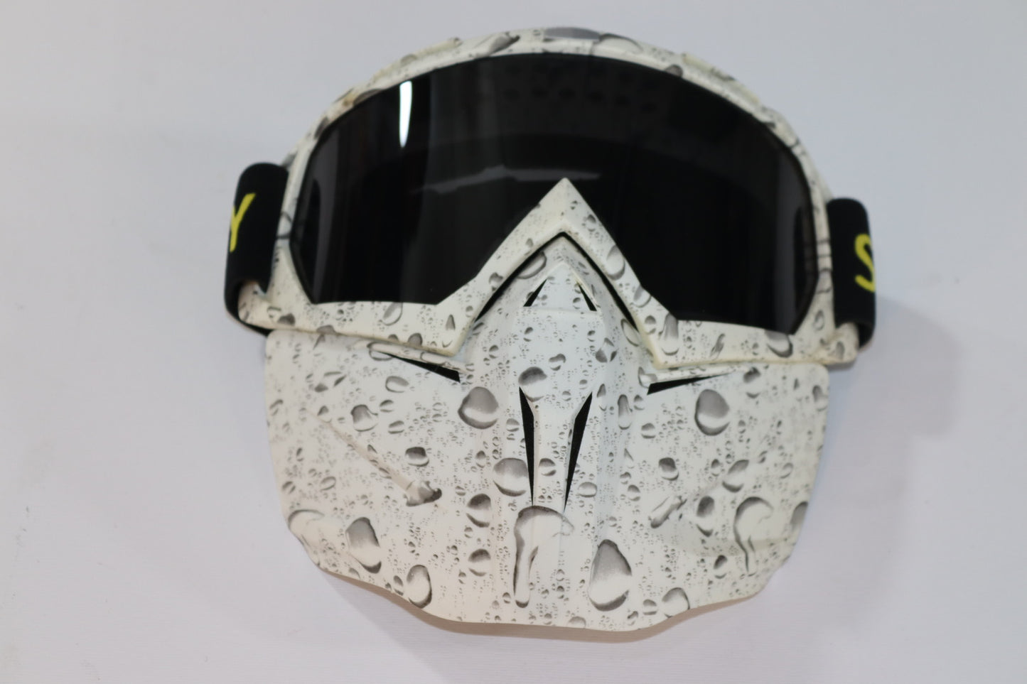 MASK WEJ 7IMEYE MLAWAN-ماسك للوجه حماية