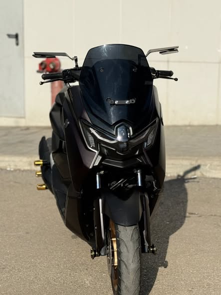 BUY NMAX 2025