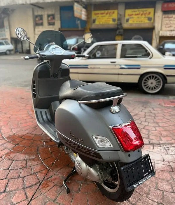 BUY VESPA GTS