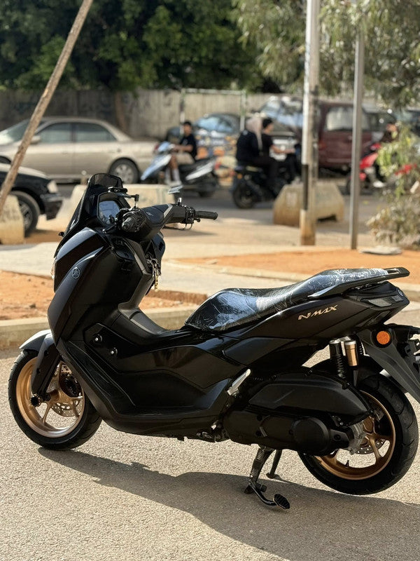 BUY NMAX 2025