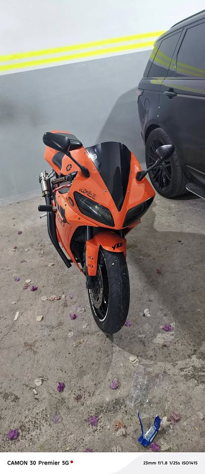 BUY R1 1000