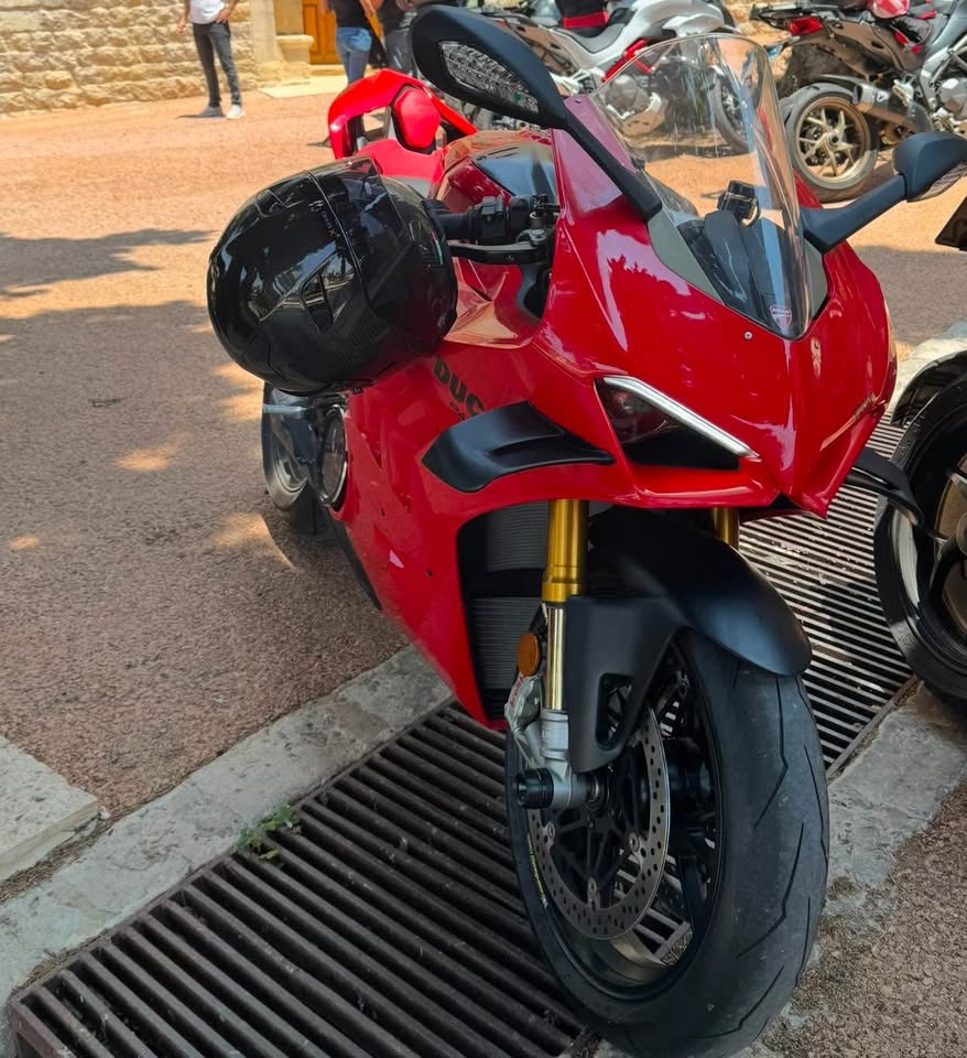 BUY DUCATI PANIGALE