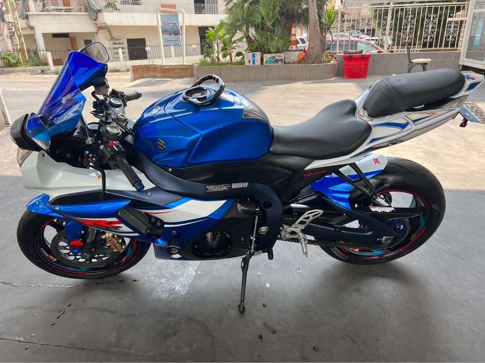 BUY SUZUKI GSXR1000