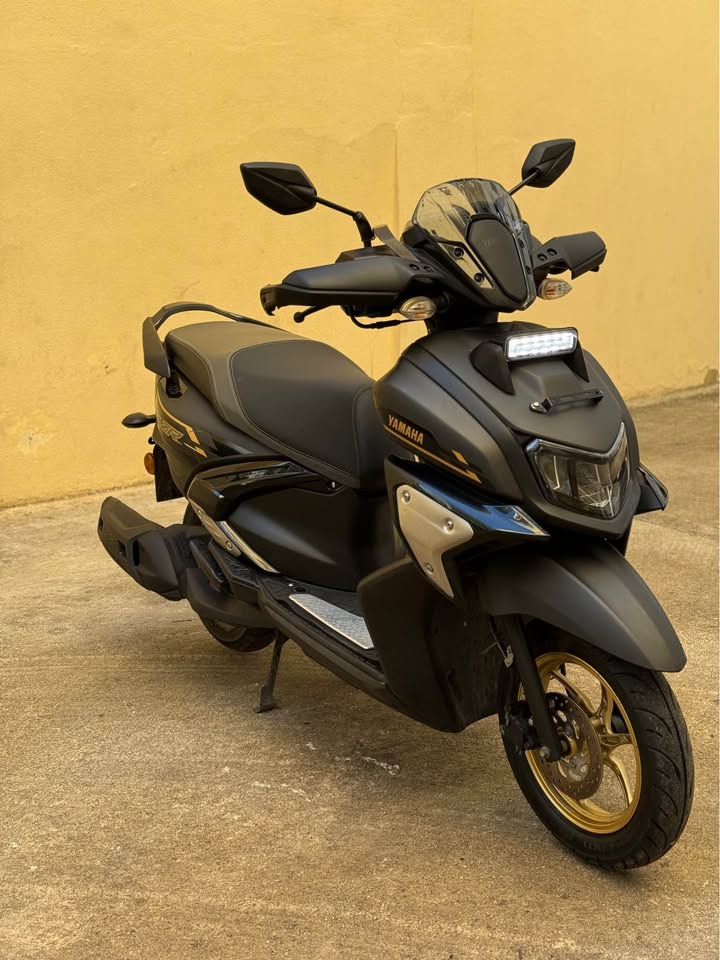 BUY YAMAHA RAY ZR