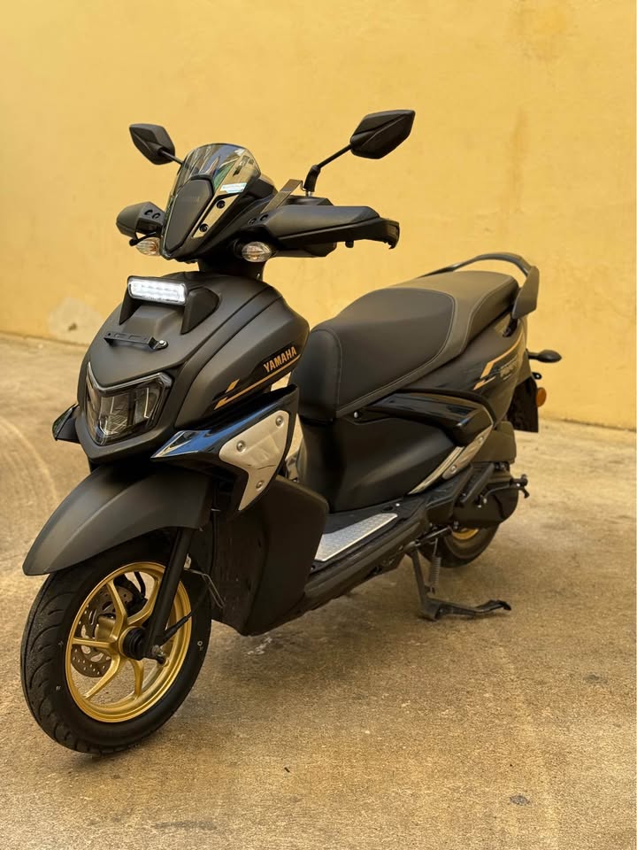 BUY YAMAHA RAY ZR