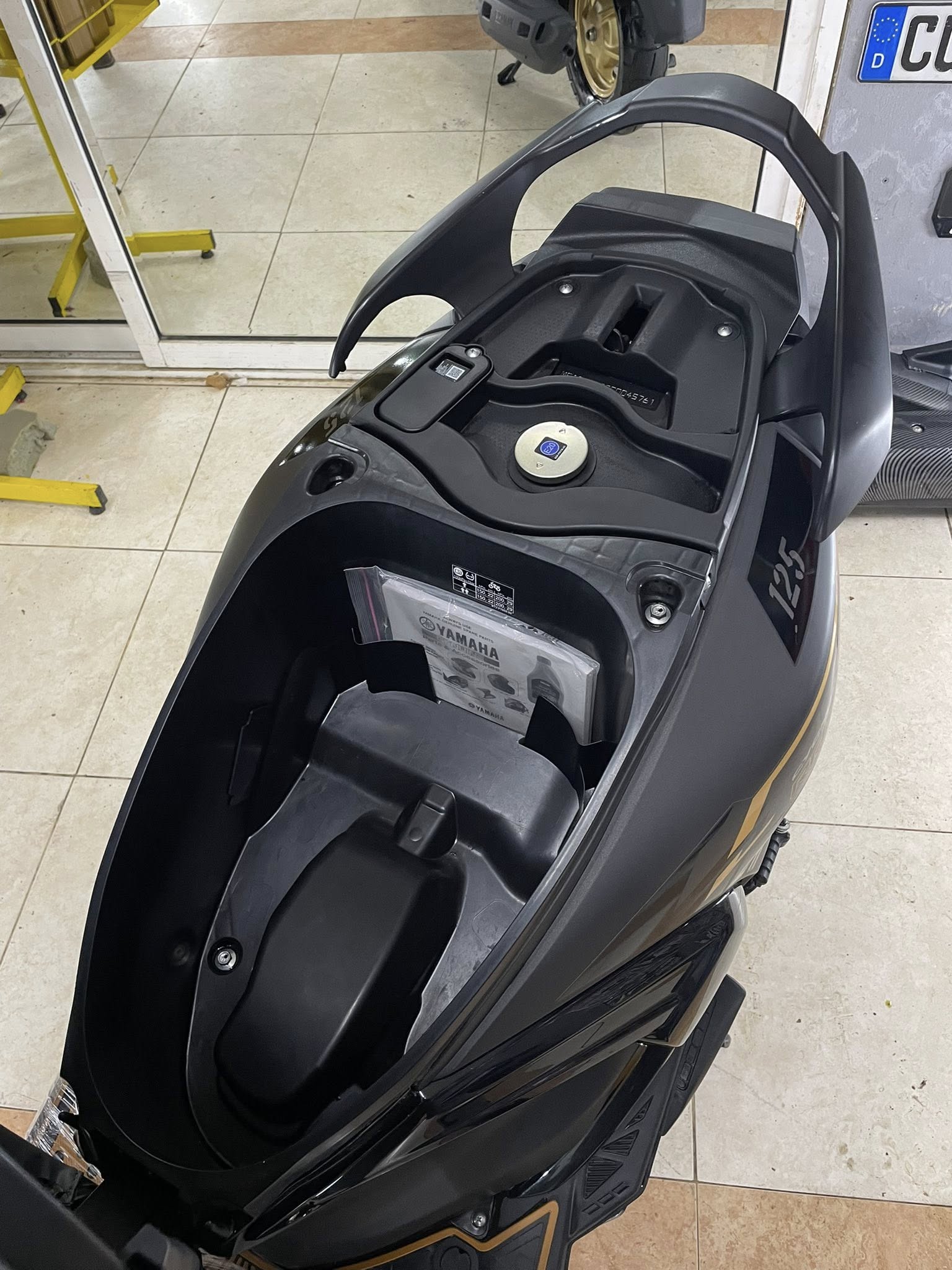BUY YAMAHA RAY ZR