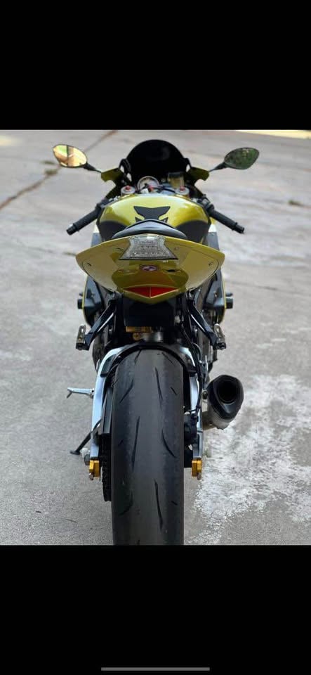 BMW S1000RR ODO 8000 KM