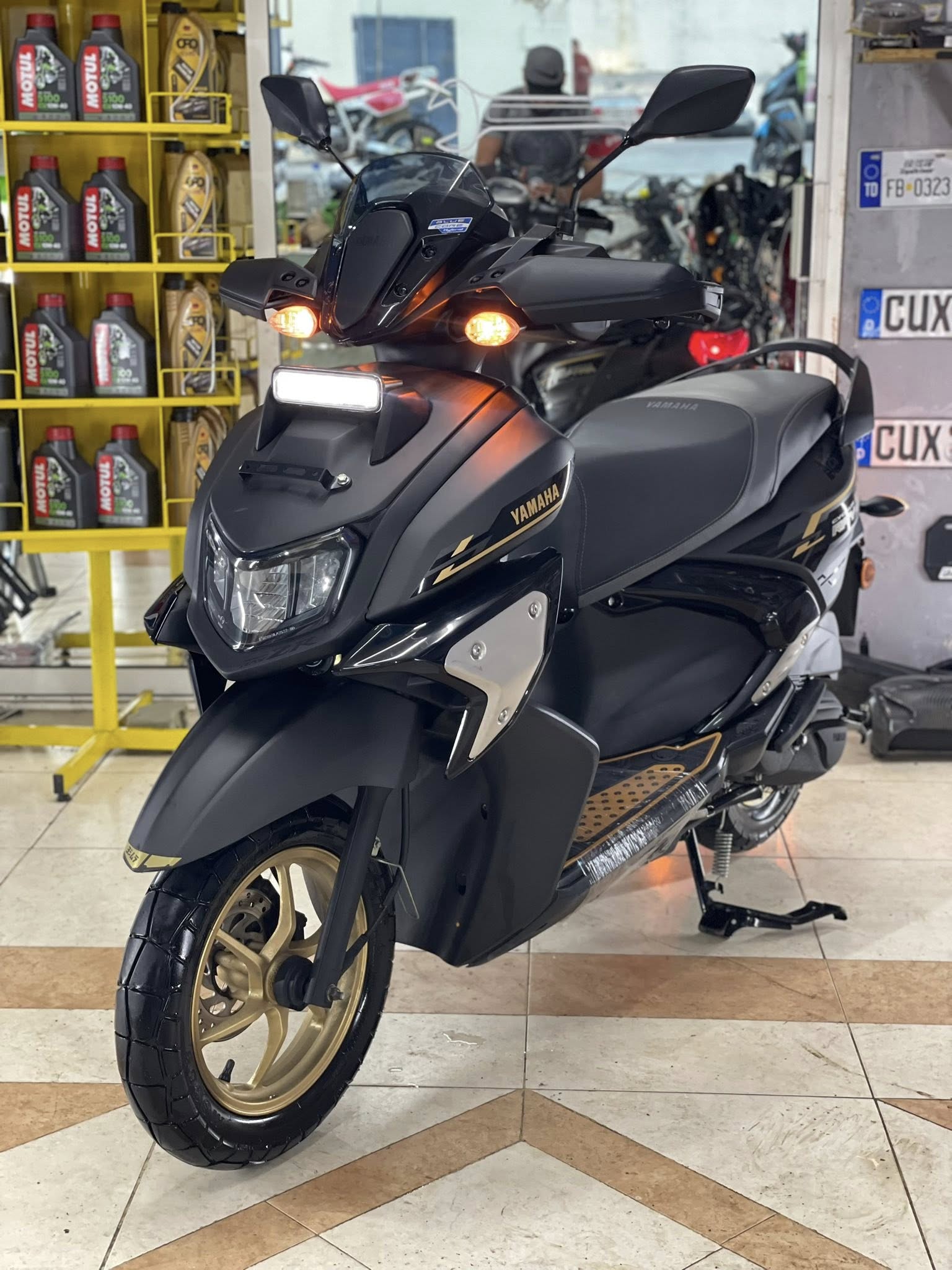 BUY YAMAHA RAY ZR