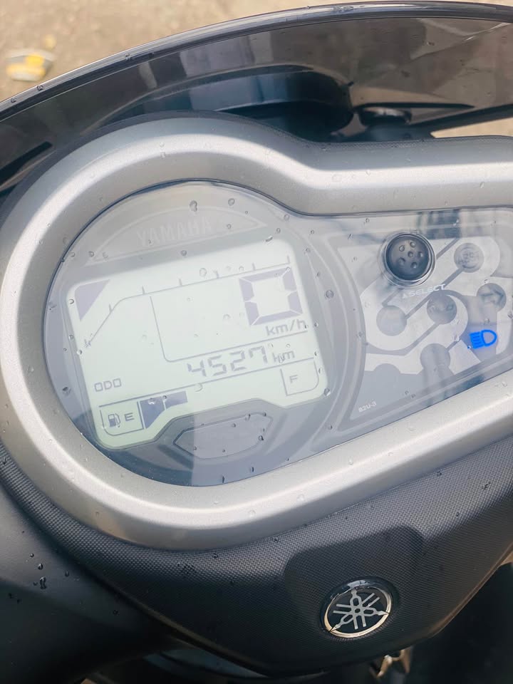 BUY YAMAHA RAY ZR