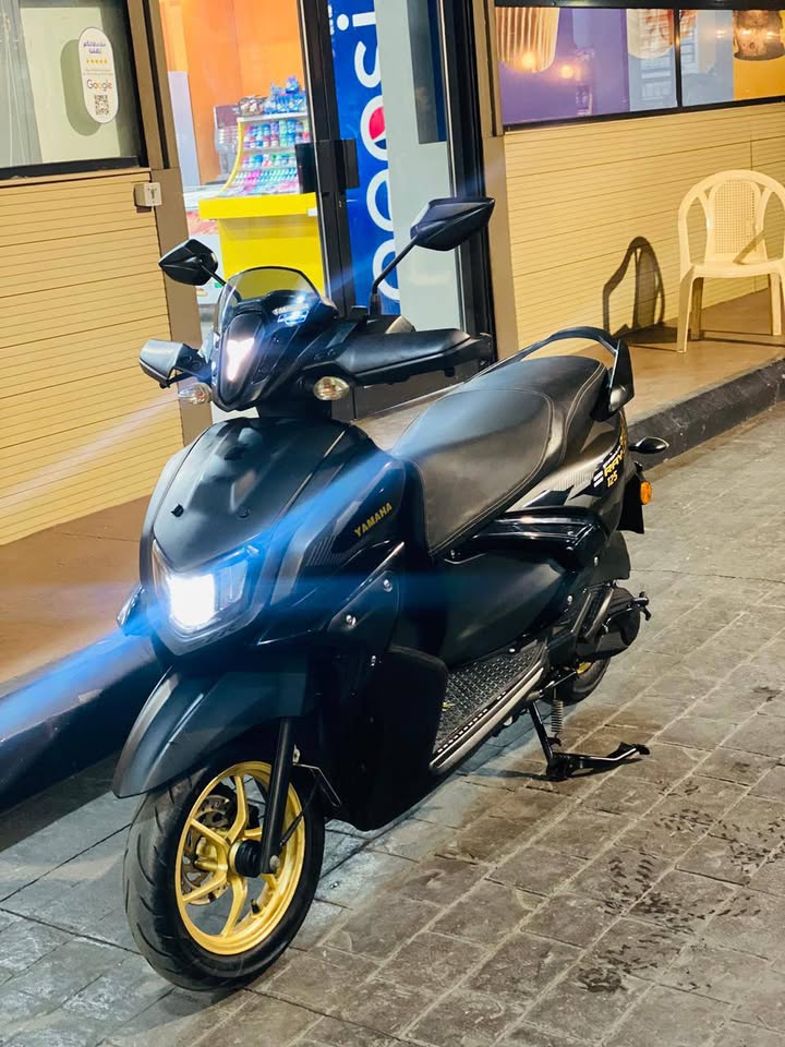 BUY YAMAHA RAY ZR