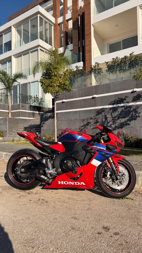 BUY CBR 1000 HONDA