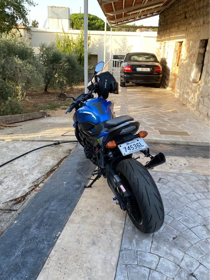 BUY GSXS 750 SUZUKI