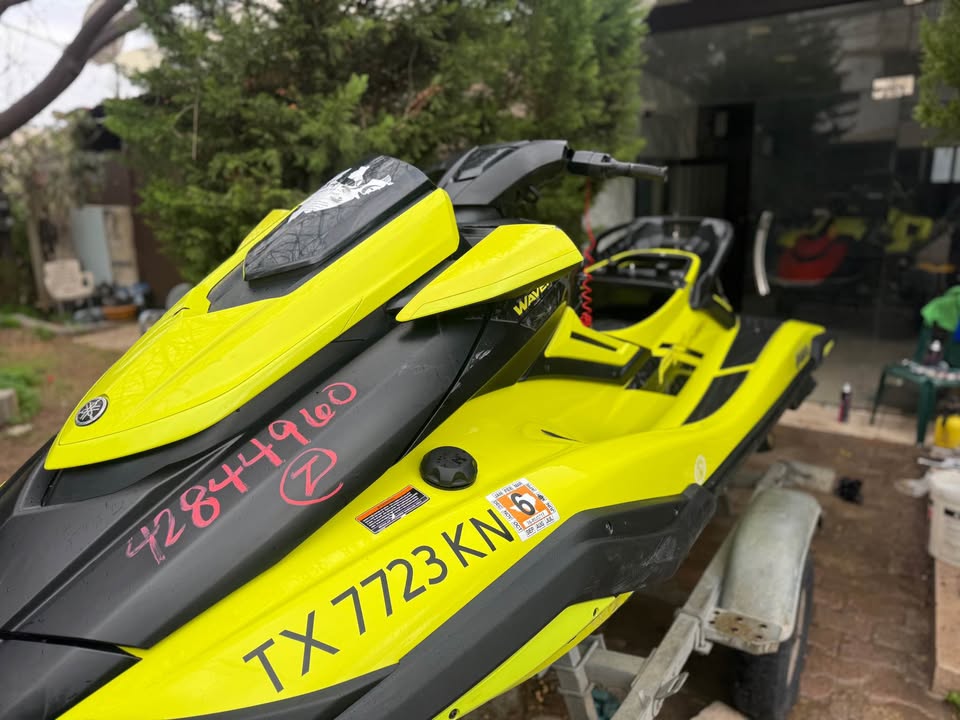 BUY JETSKI