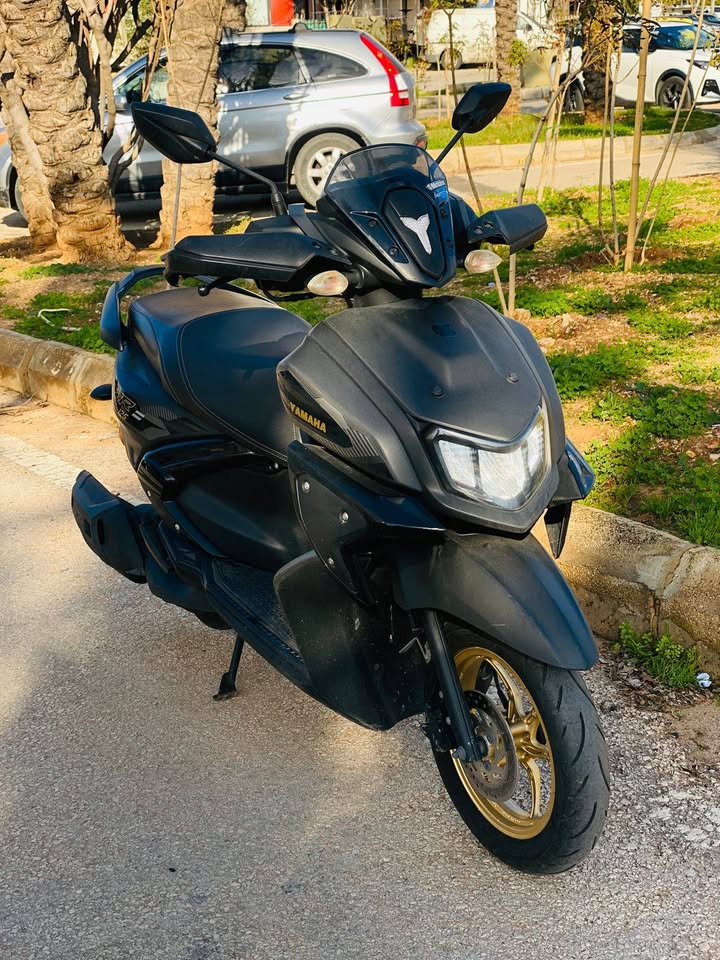 BUY YAMAHA RAY ZR