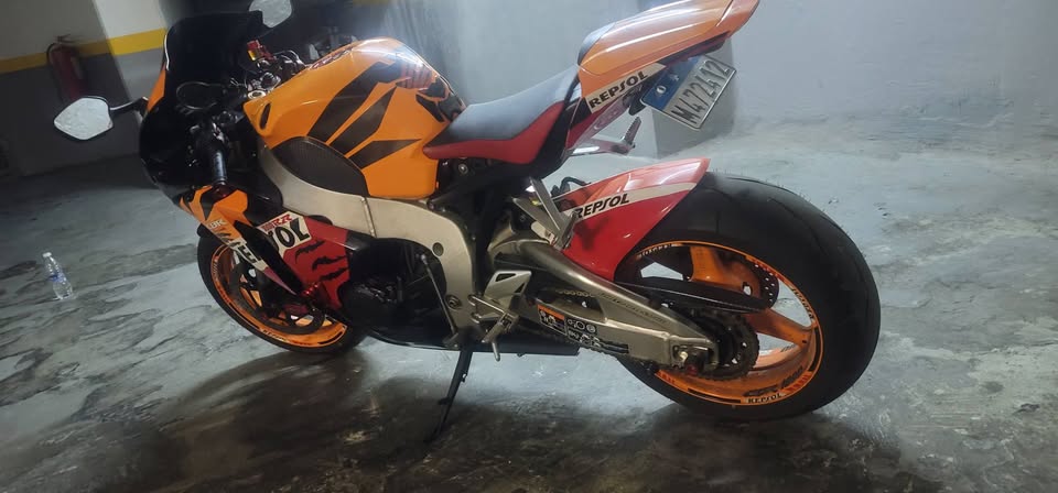 BUY CBR 1000 HONDA