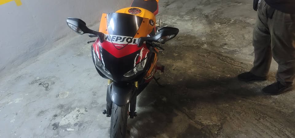 BUY CBR 1000 HONDA