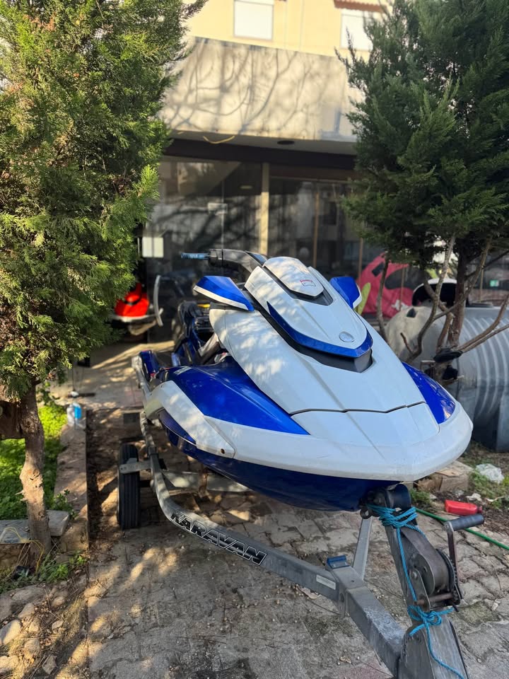BUY JETSKI