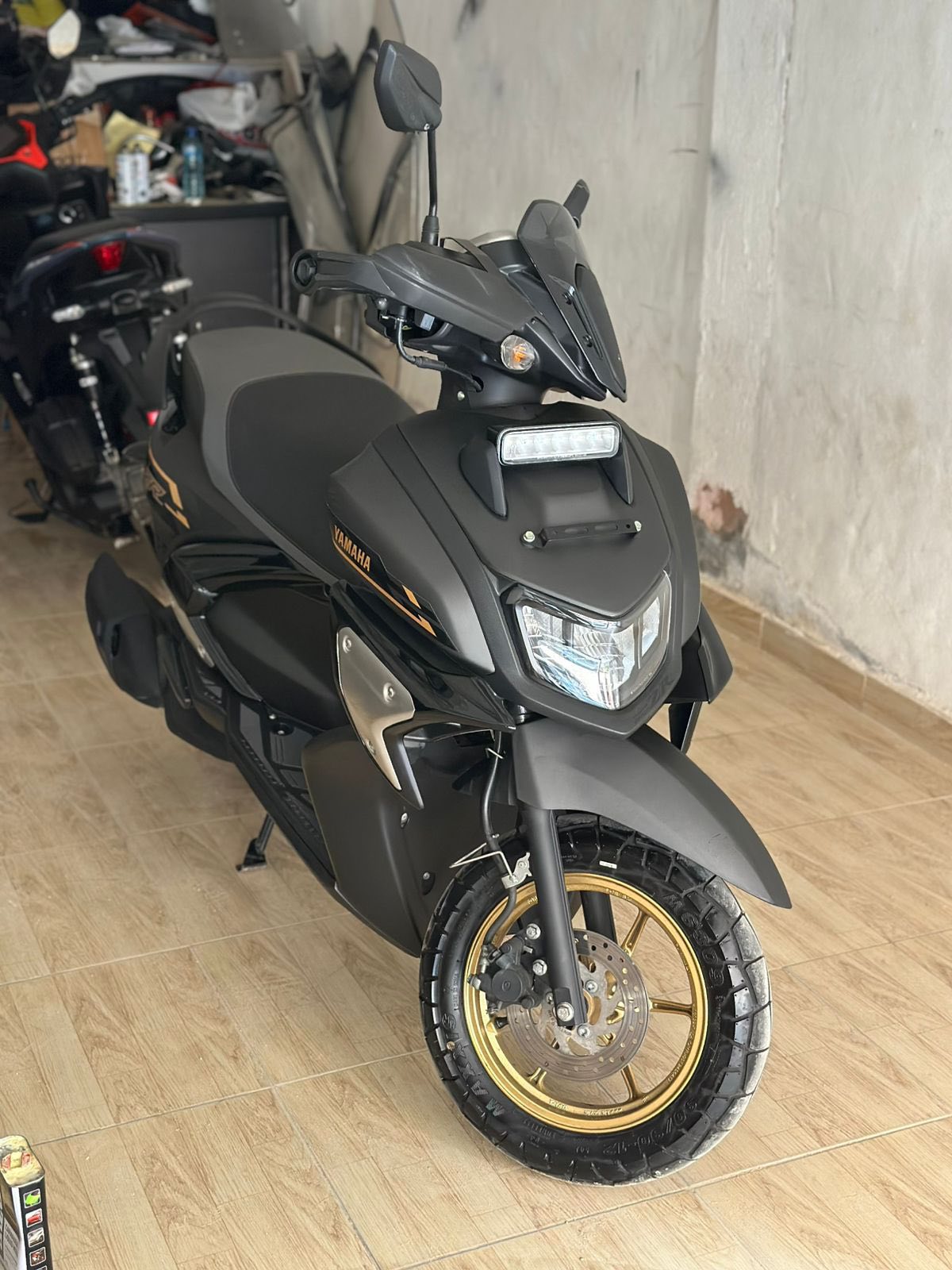 BUY YAMAHA RAY ZR