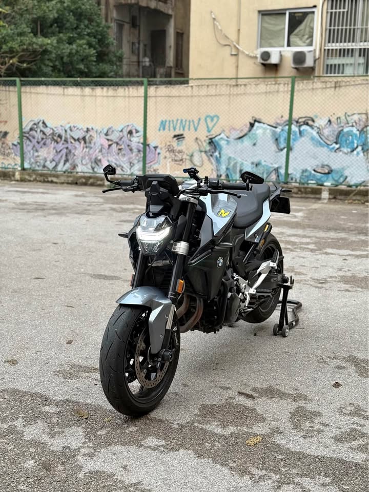 BUY BMW F900R