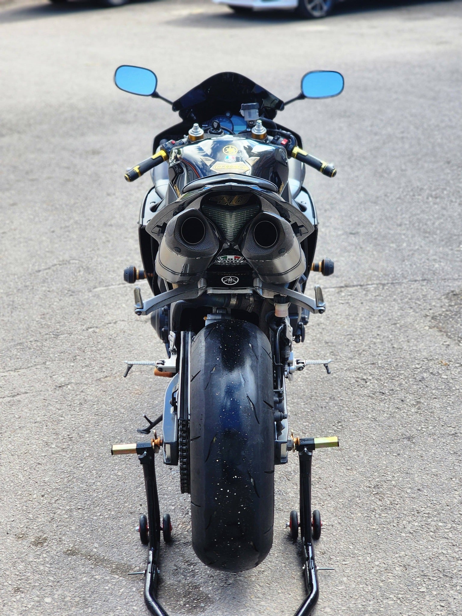 BUY R1 YAMAHA