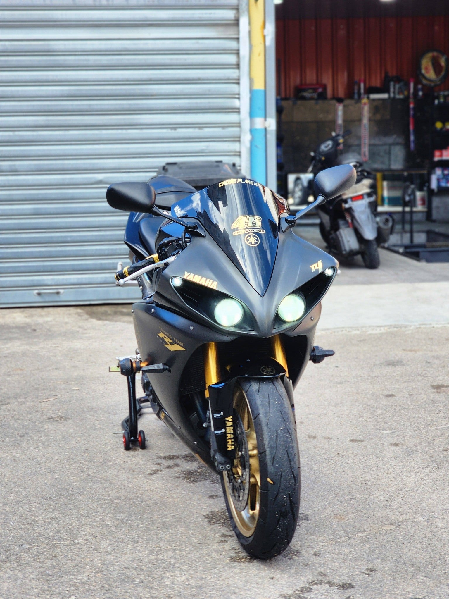 BUY R1 YAMAHA