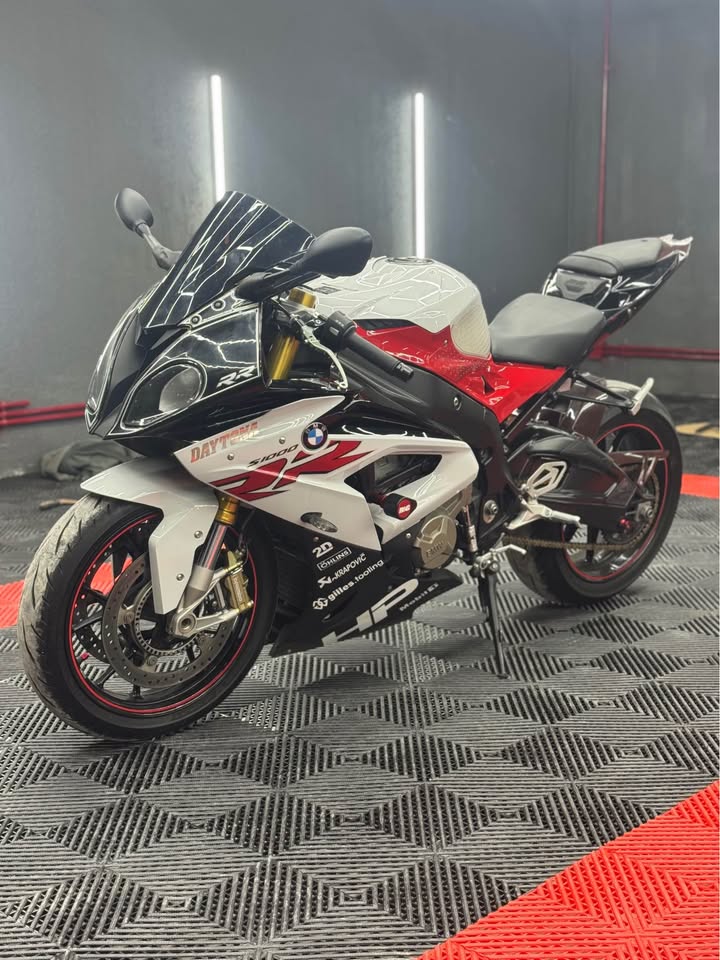 BMW S1000RR 2018