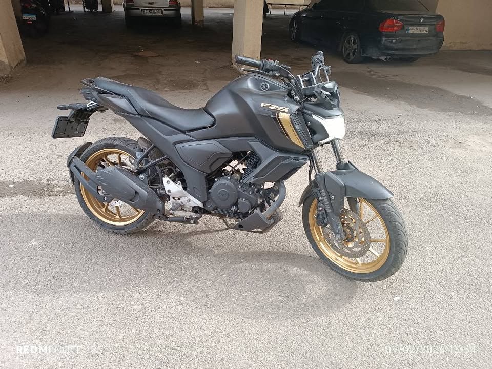 BUY YAMAHA FZS