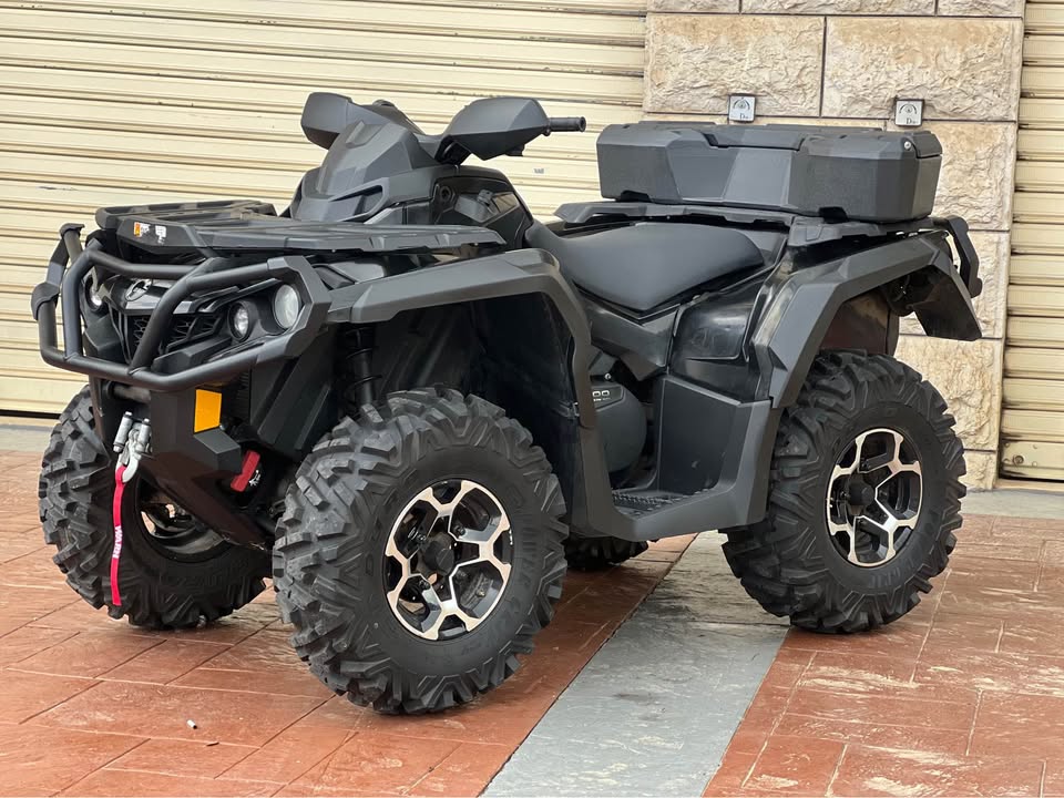 ATV  CAN AM