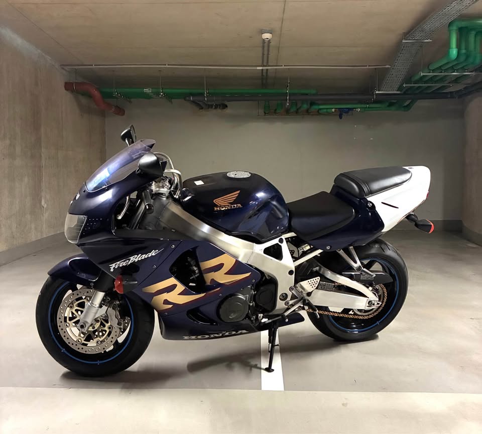 BUY CBR900