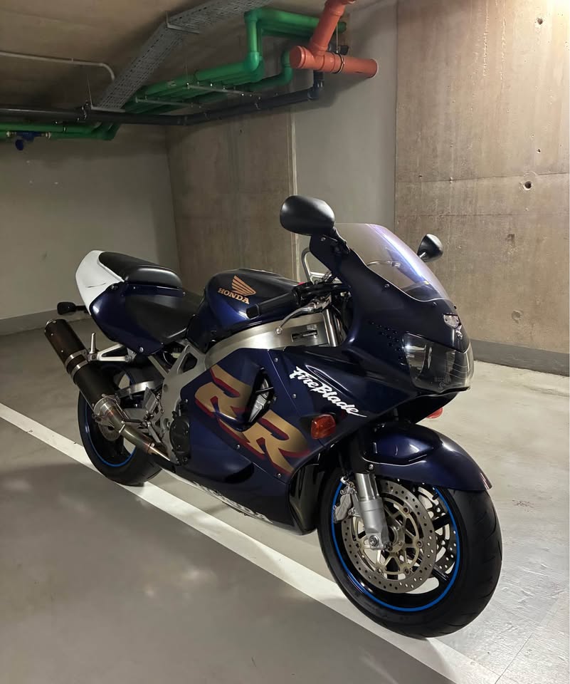 BUY CBR900