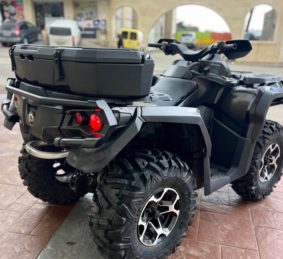 ATV  CAN AM