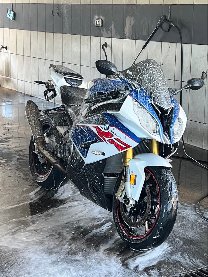 BUY BMW S1000RR
