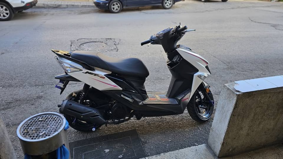 BUY SYM JET200