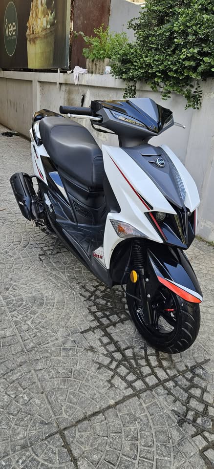 BUY SYM JET 200