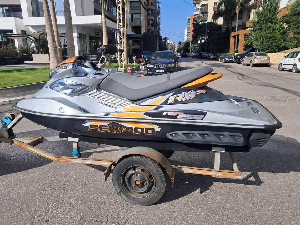 BUY JETSKI