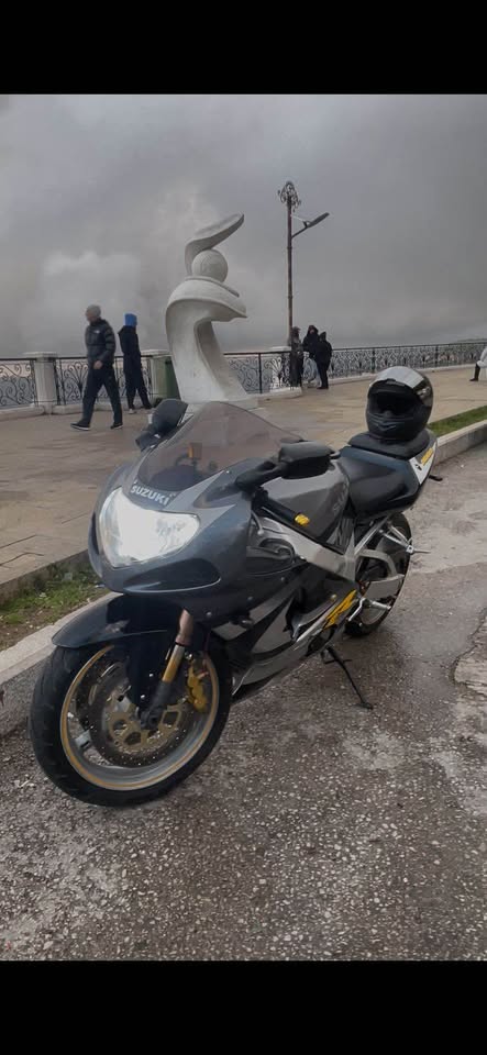BUY SUZUKI GSXR1000