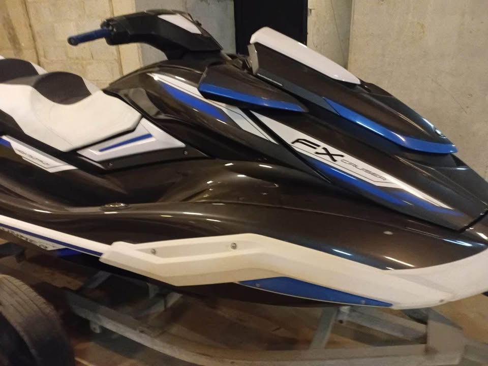 BUY JETSKI