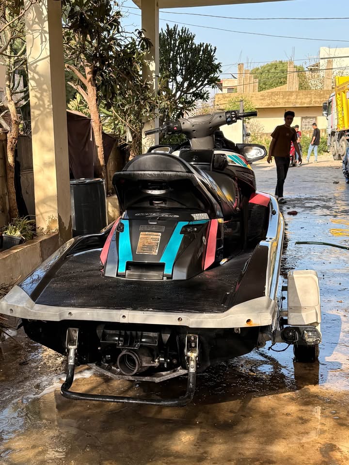BUY JETSKI