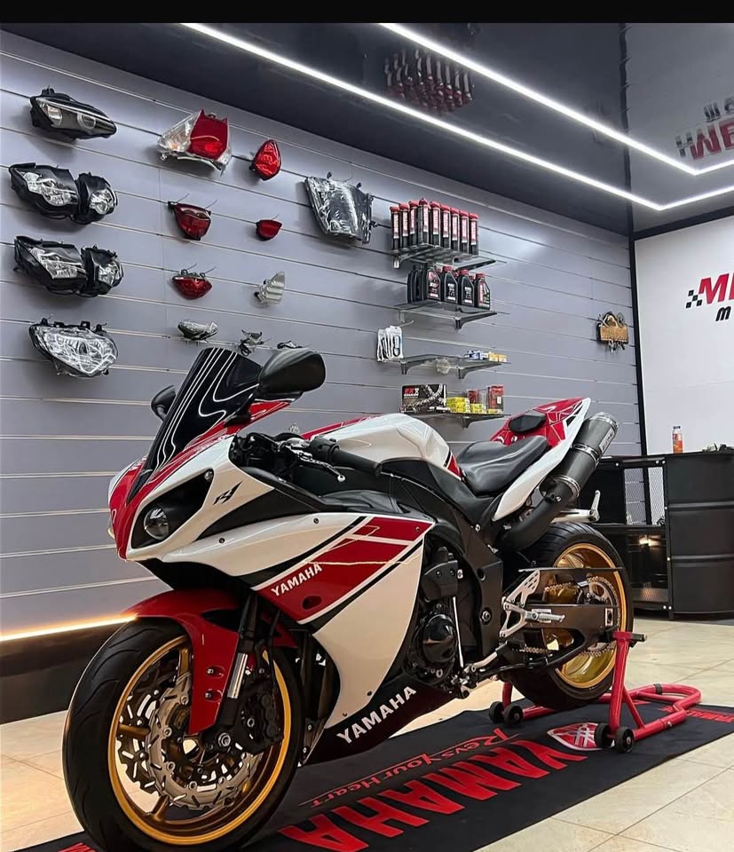 R1 YAMAHA for Sale