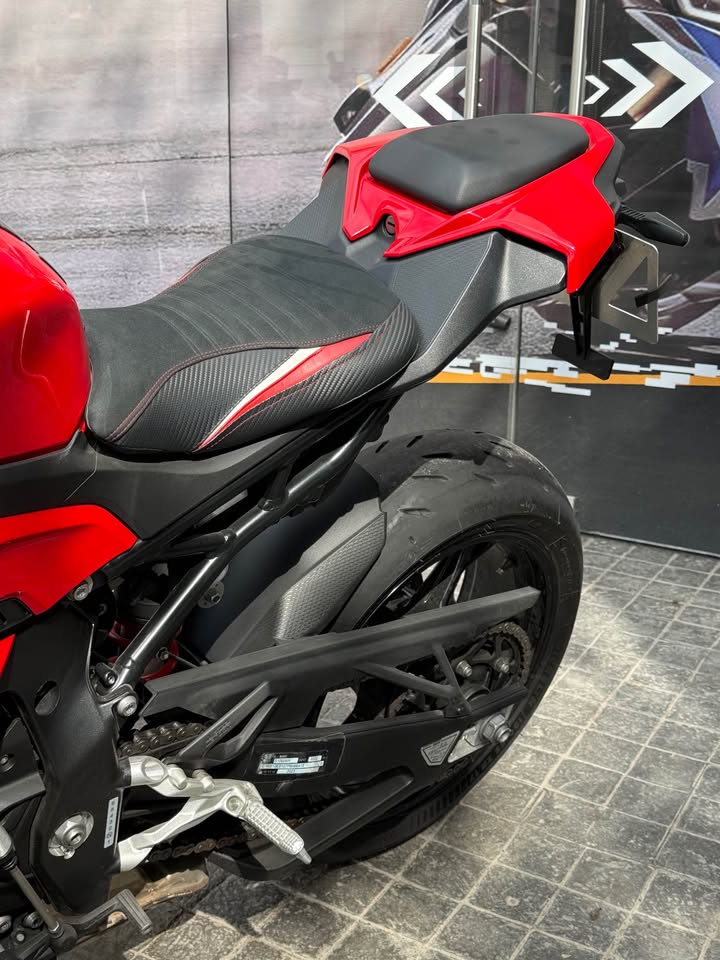 BMW S1000RR 2023