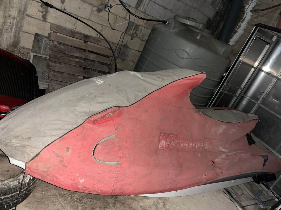 BUY JETSKI