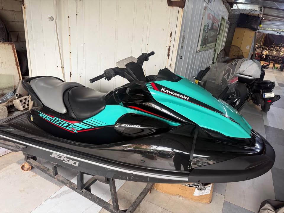 BUY JETSKI