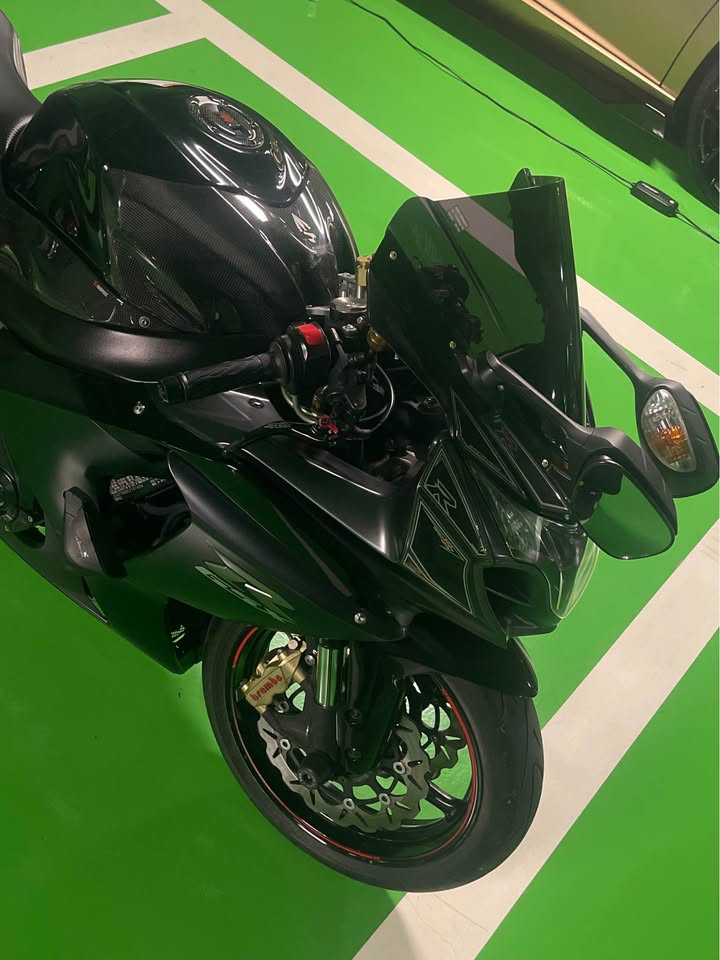 BUY GSXR1000