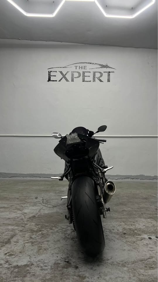 BMW S1000RR LOW MILEAGE