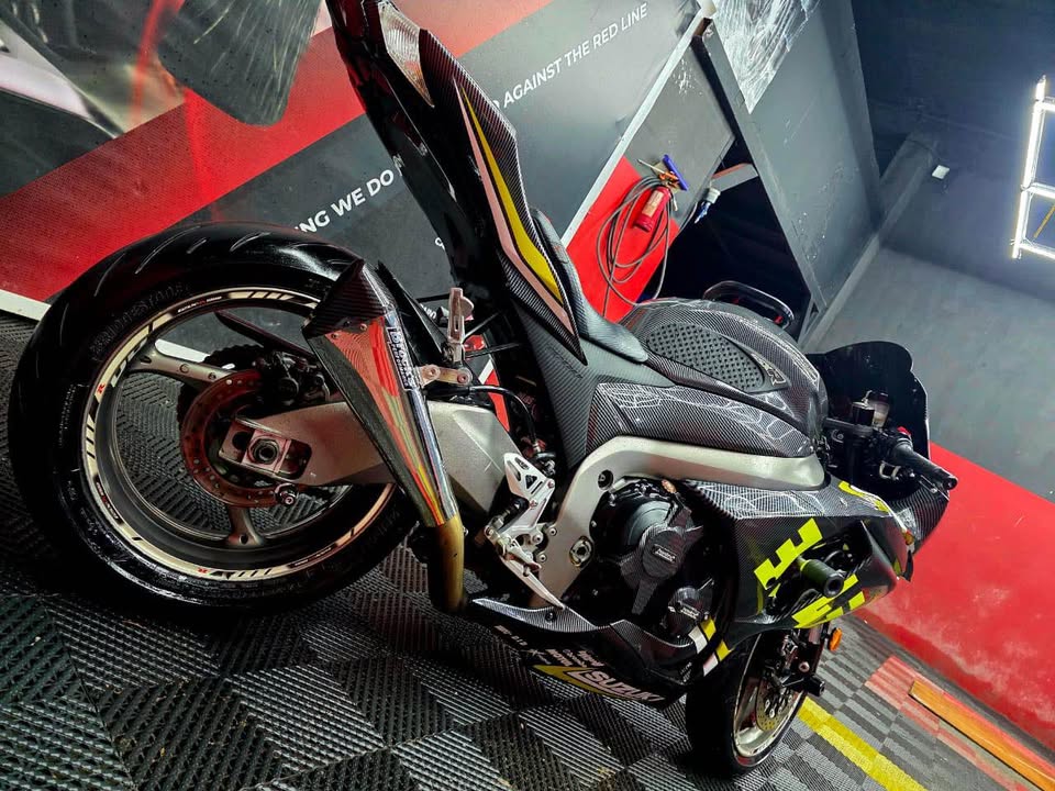 SUZUKI GSXR1000