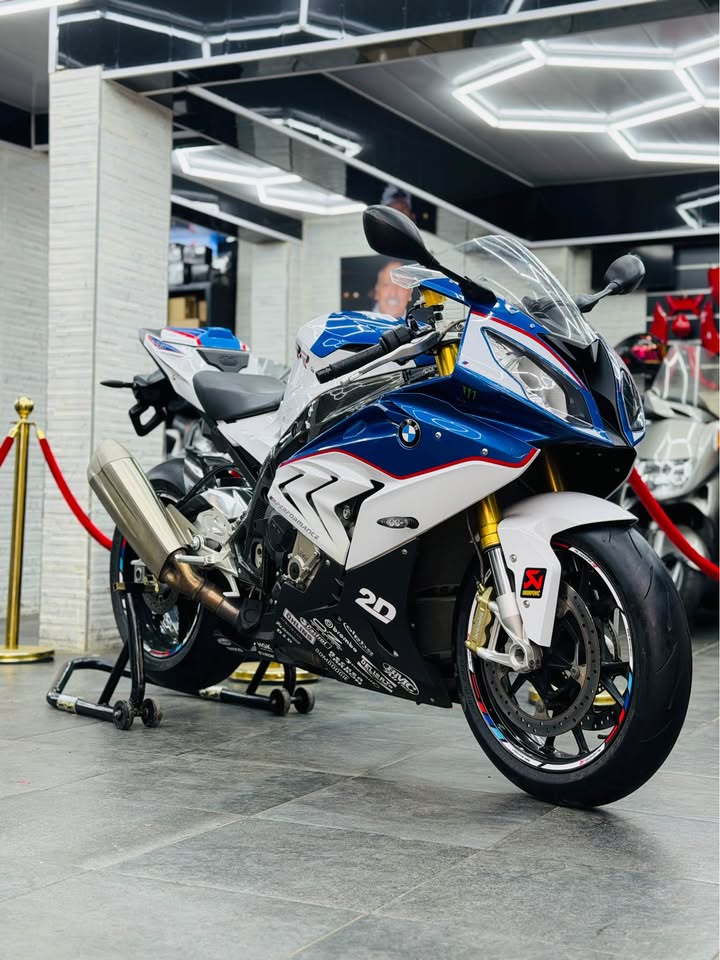 BMW S1000RR BEIRUT1