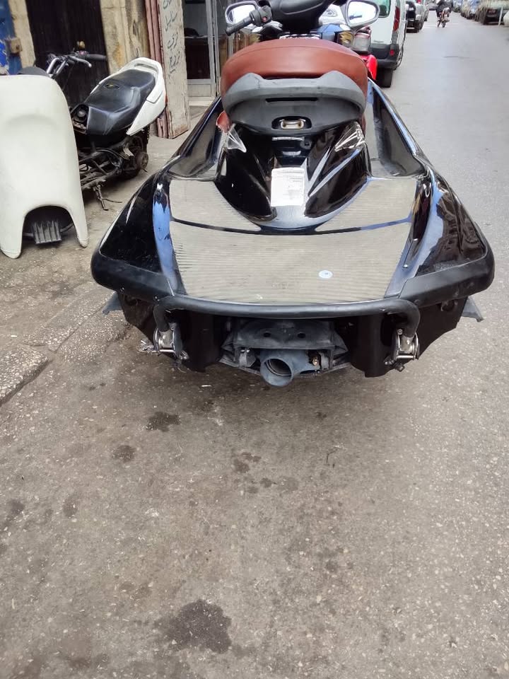 BUY JETSKI