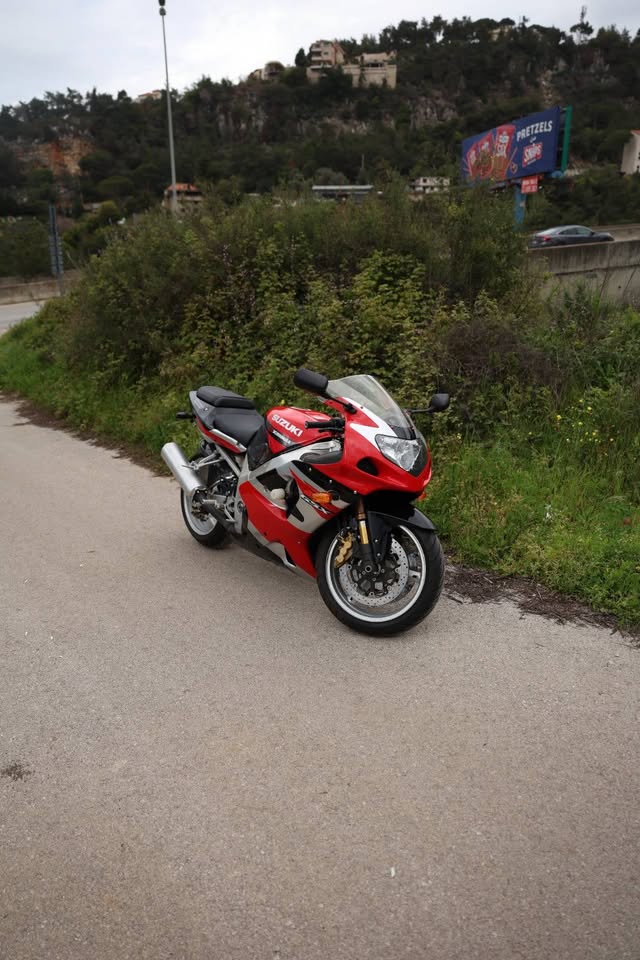 SUZUKI GSXR