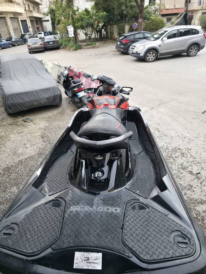BUY JETSKI